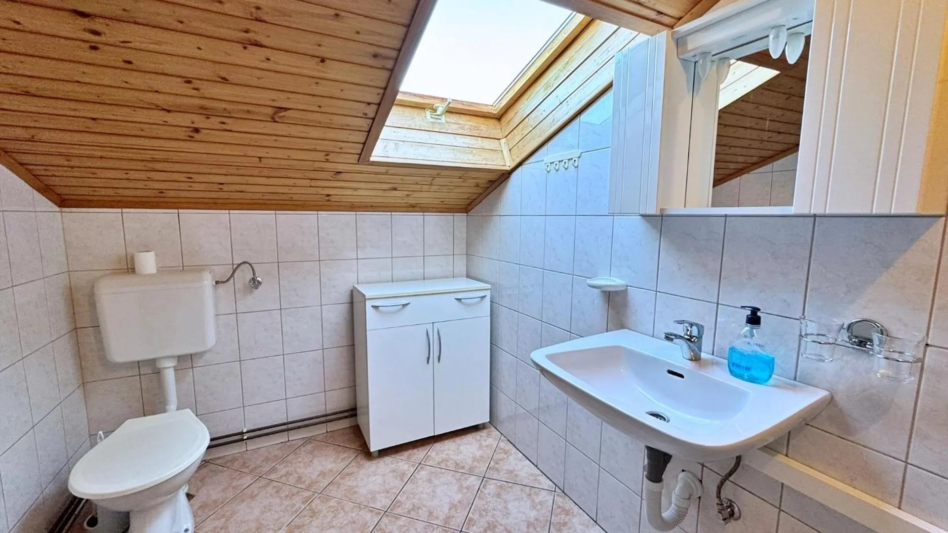 Apartments With A Parking Space Nska, Krk - 23878 Malinska
