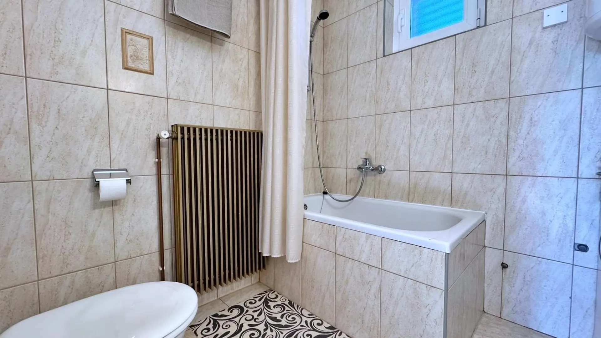 Apartments With A Parking Space Nska, Krk - 23878 Malinska