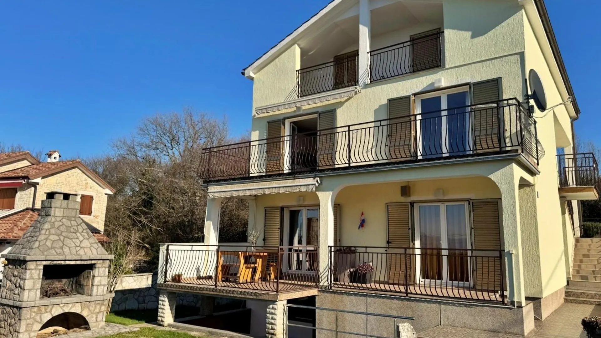Apartments With A Parking Space Nska, Krk - 23878 Malinska