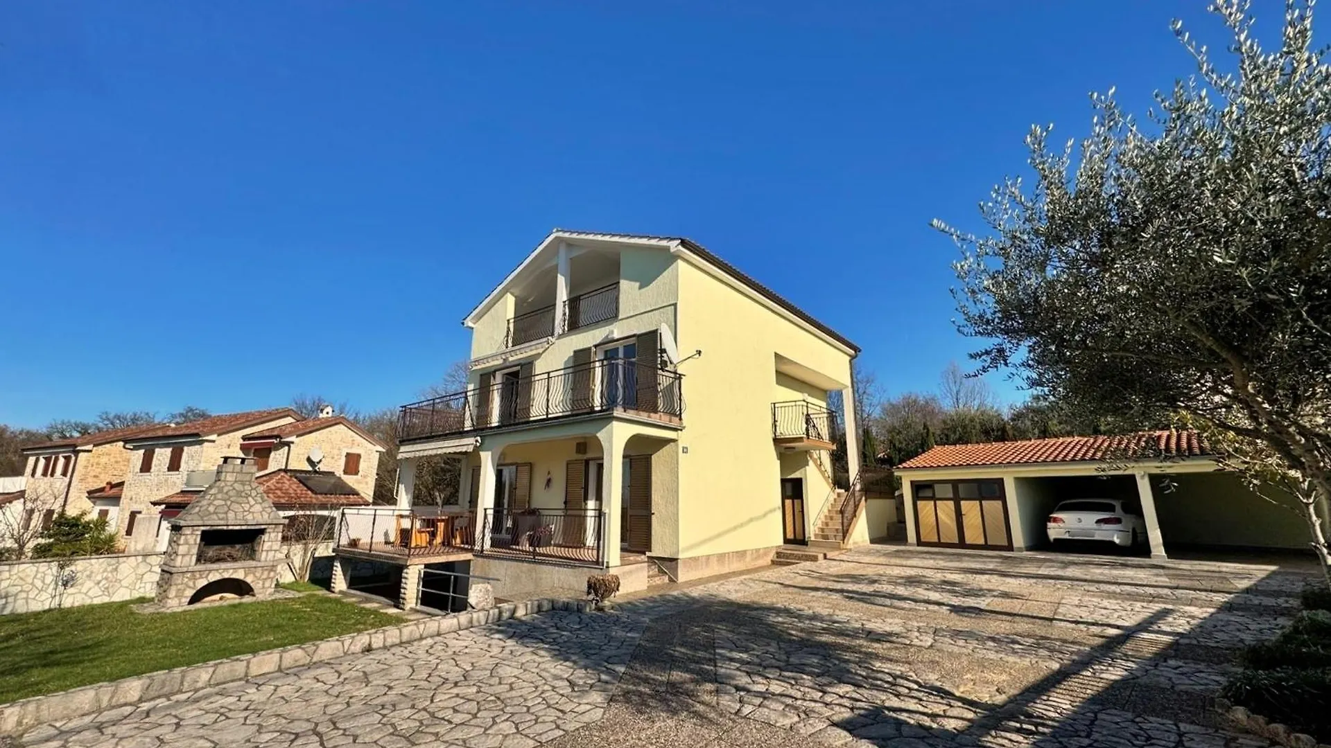 Apartments With A Parking Space Nska, Krk - 23878 Malinska